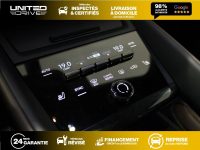Porsche Macan Turbo — photo 22