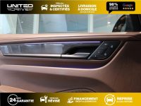 Porsche Macan Turbo — photo 10