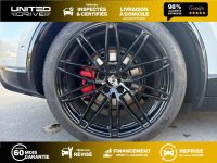Porsche Macan Turbo — photo 26