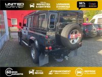 Land Rover Defender SE — photo 9