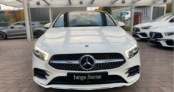 Mercedes-Benz A 220 AMG Sport : Toit ouvrant panoramique, Jantes alliage AMG 45,7 cm (18″) à 5 doubles branches